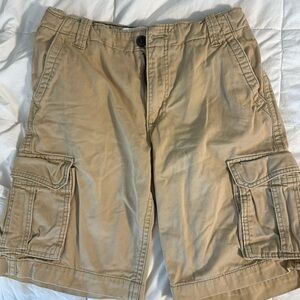 Aeropostale men’s size 30 cargo shorts khaki color